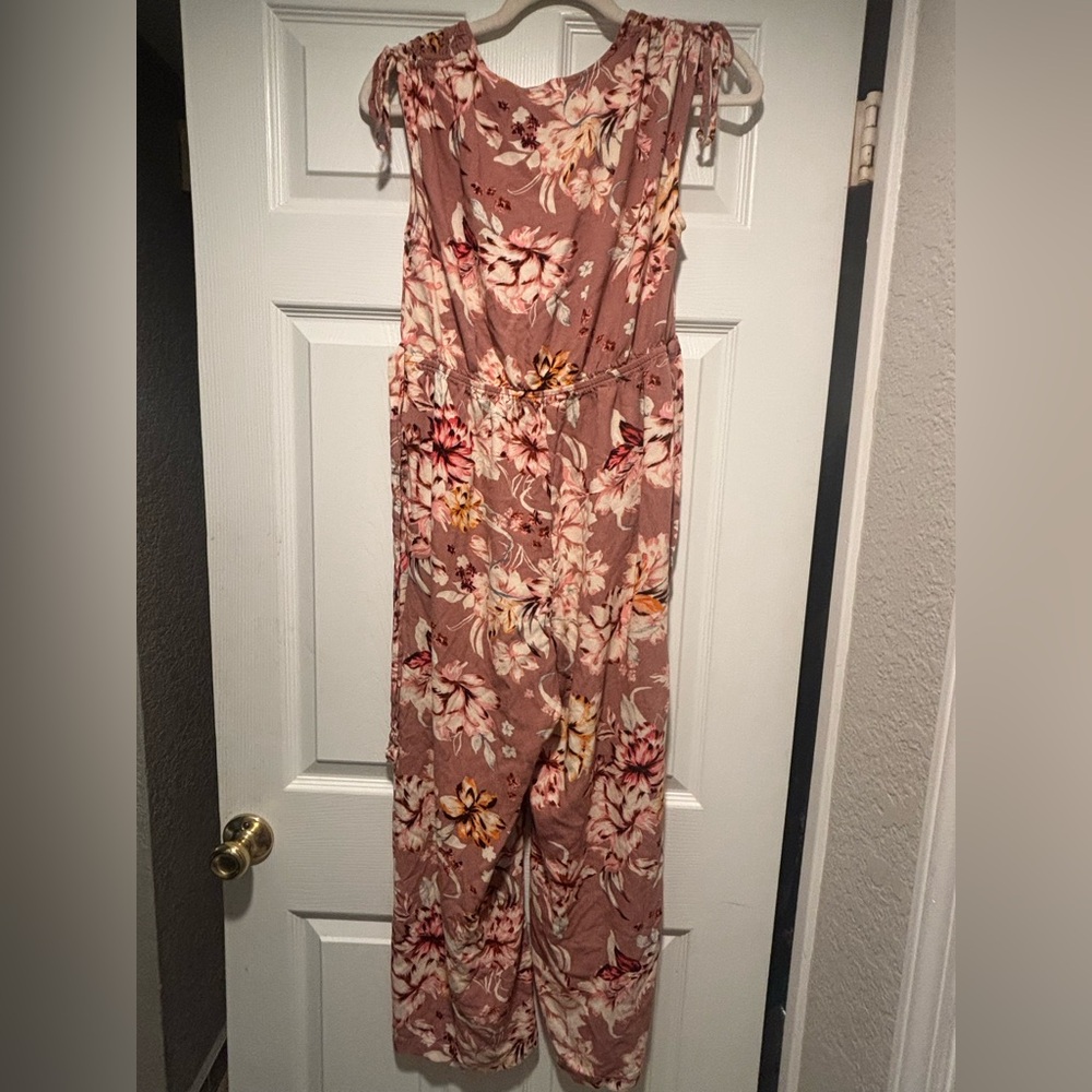 Target Brand Romper Size Medium - Picture 3 of 3